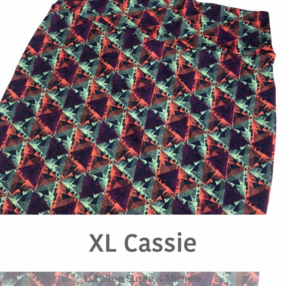 LULAROE BRAND NEW WITH TAGS LULAROE XL CASSIE SKIRT